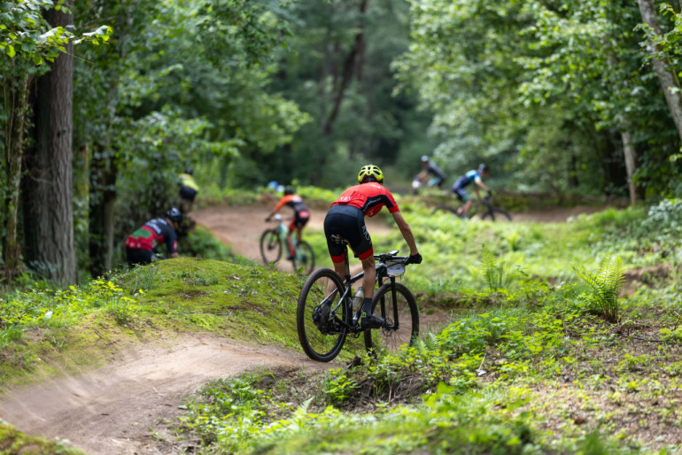 Noslēdzies “Ikšķiles MTB velobrauciens”. Līderos Rolands Burcevs un Katrīna Jaunslaviete-Kipure