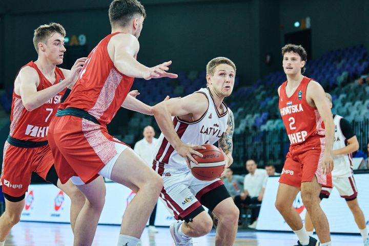 Latvijas U-20 basketbolisti Eiropas čempionāta B divīzijas turnīrā zaudē arī somiem