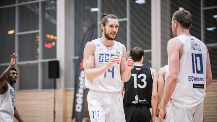 Bērzs dodas laukumā, basketbola klubs "Ogre" fantastiskā galotnē izrauj uzvaru Igaunijā