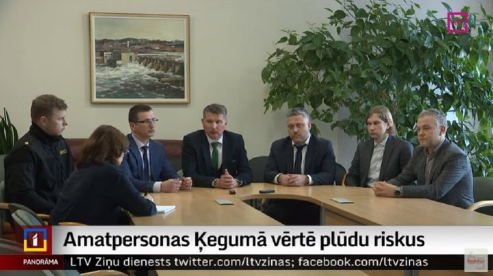 Amatpersonas Ķegumā vērtē plūdu riskus