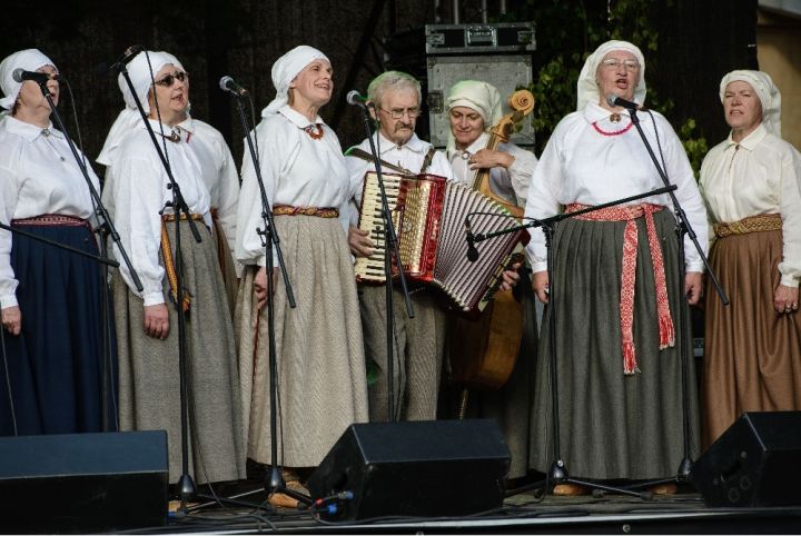 Folkloras kopas "Josta" jubilejas pasākums "Pulkā laba dzīvošana" Lielvārdē