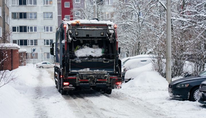 Intensīvas snigšanas laikā atkritumu izvešana var būt apgrūtināta; neizvešanas gadījumā tiks ieplānots papildu reiss