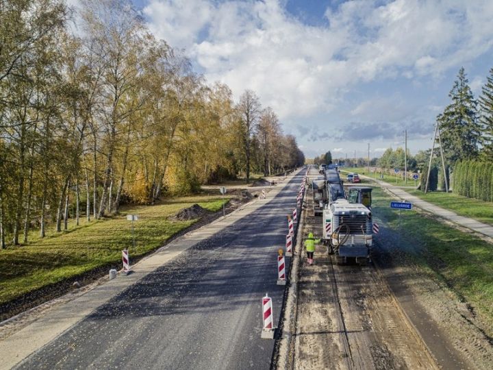 Kā Lielvārdē pārbūvē Daugavpils šosejas posmu. Fotoreportāža