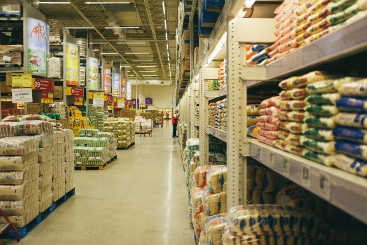 LPTA: pārtikas cenas samazināsies straujāk, ja iesaistīsies visi ķēdes posmi – no lauka līdz veikala plauktam