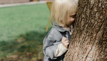 Attēls rakstam: Kad it kā esi blakus, bet patiesībā tālu prom. Kādas audžumammas stāsts par riskantajām sāpēm