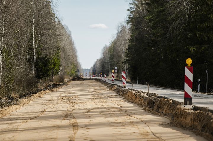 "Latvijas valsts ceļi": 37% valsts autoceļu ir sliktā vai ļoti sliktā stāvoklī