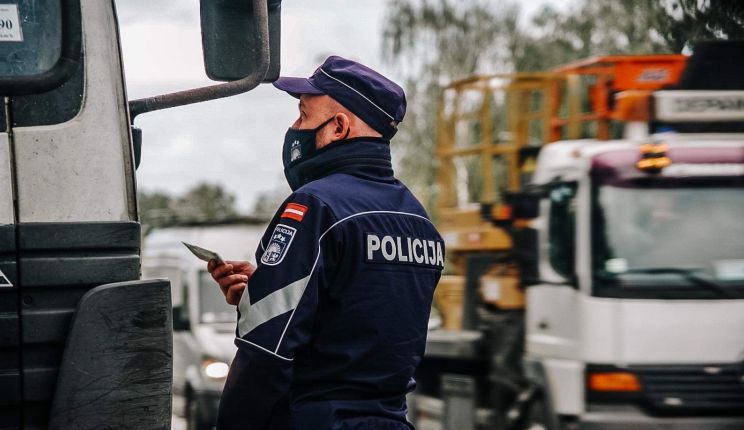 Attēls rakstam: Trešdien ceļu satiksmes negadījumos Latvijā cietuši 13 cilvēki