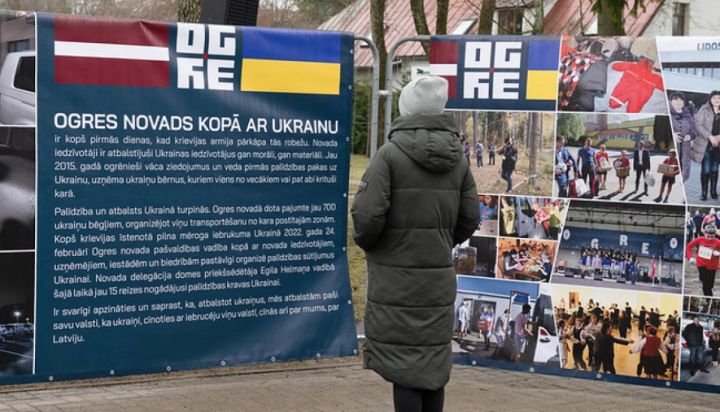 Fotoizstāde "Ogres novads kopā ar Ukrainu" ceļos pa novada pilsētām un pagastiem
